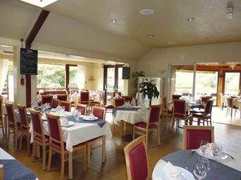 Hostellerie Des Enclos Guimiliau Buitenkant foto