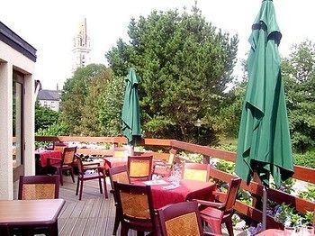 Hostellerie Des Enclos Guimiliau Buitenkant foto